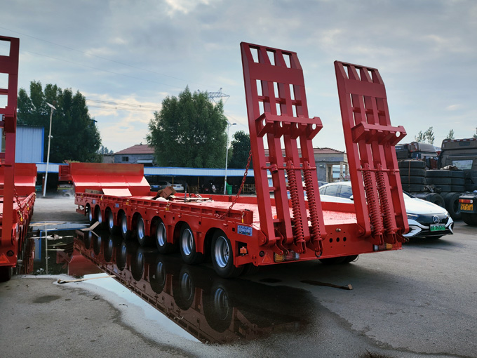 Large axis semi-trailer